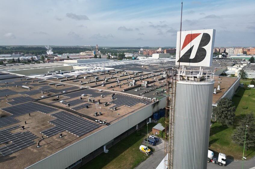 La planta de Bridgestone en Burgos instala autoconsumo, de la mano de Endesa X
