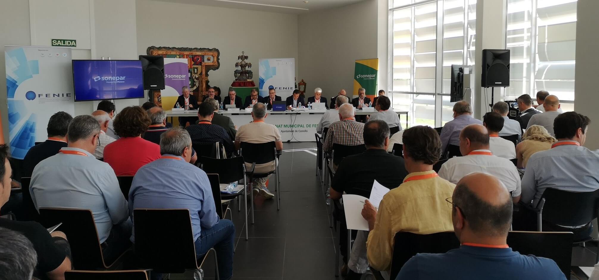 Fenie aprovecha la celebración de Entorno Fenie 2023 para reunir a su junta directiva