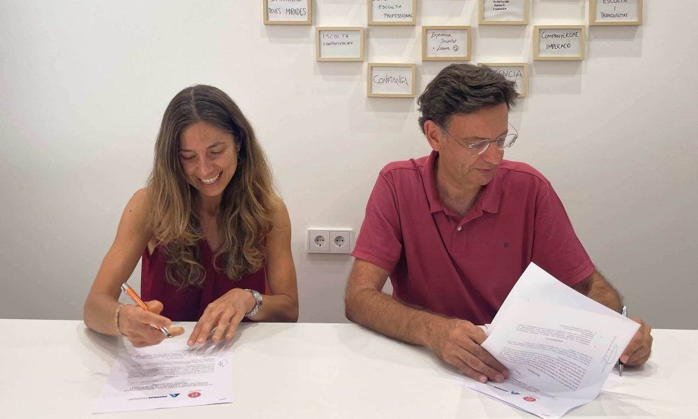 Asinem promueve la formación como instalador de jóvenes en proceso de emancipación