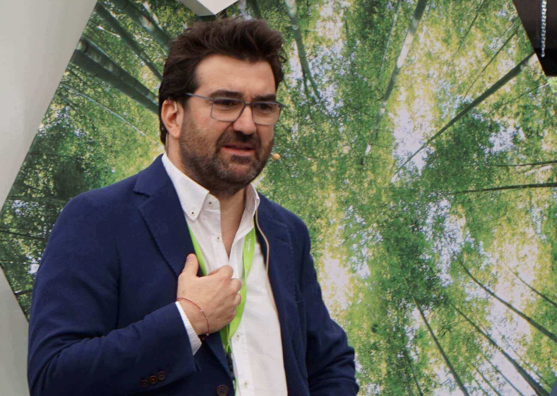 “En pocos años, el mercado va a sufrir una profunda transformación con actores mucho más fuertes, que crecerán mucho”, Javier Arbués, director de Distribución de Schneider Electric