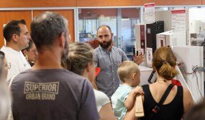 Un momento de la visita guiada a las instalaciones