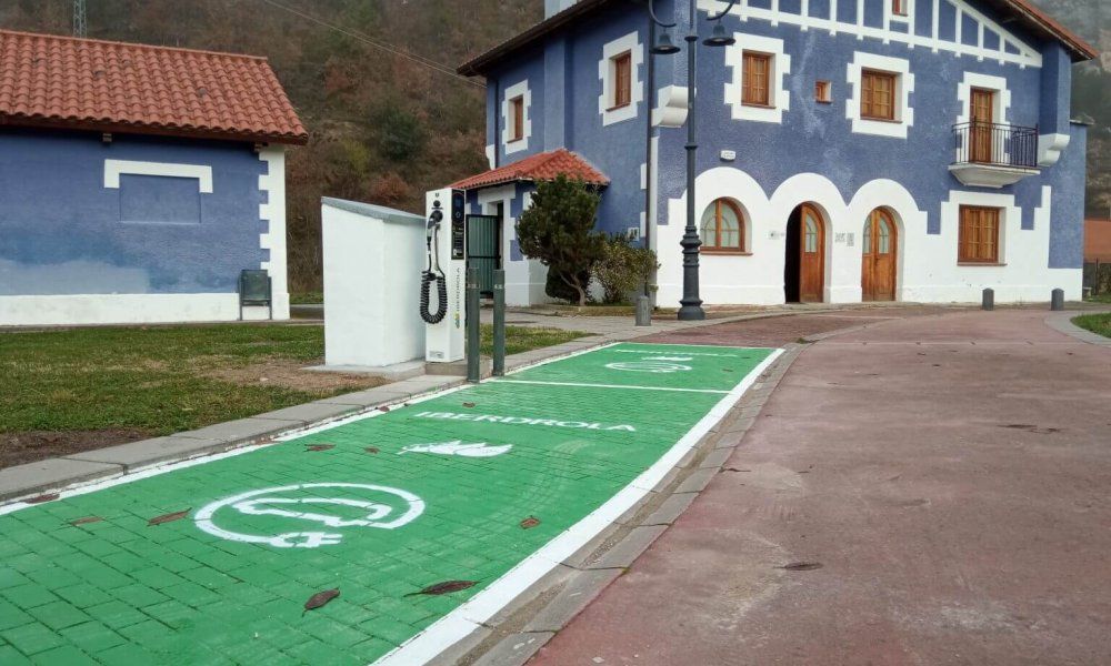 Los ayuntamientos pueden exigir una licencia para instalar puntos de recarga en edificios de interés cultural