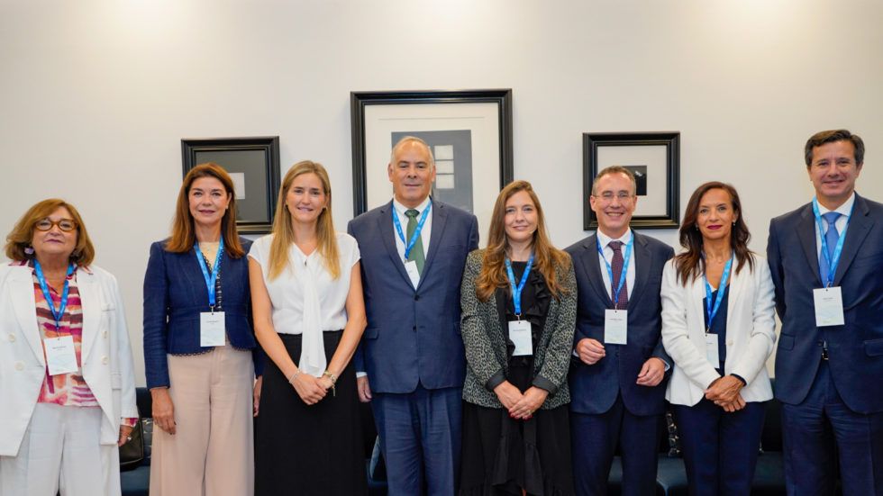 El Congreso de Aelec reivindica “un mayor compromiso con las redes de electricidad”