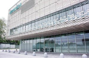 Trilux ilumina una fábrica mundial de vectores de terapia génica