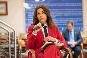 Maite Cubero, presidenta de EPYME. Enlaces a la versión completa y a la versión reducida del vídeo del Segundo Encuentro de Directivas del Sector Eléctrico