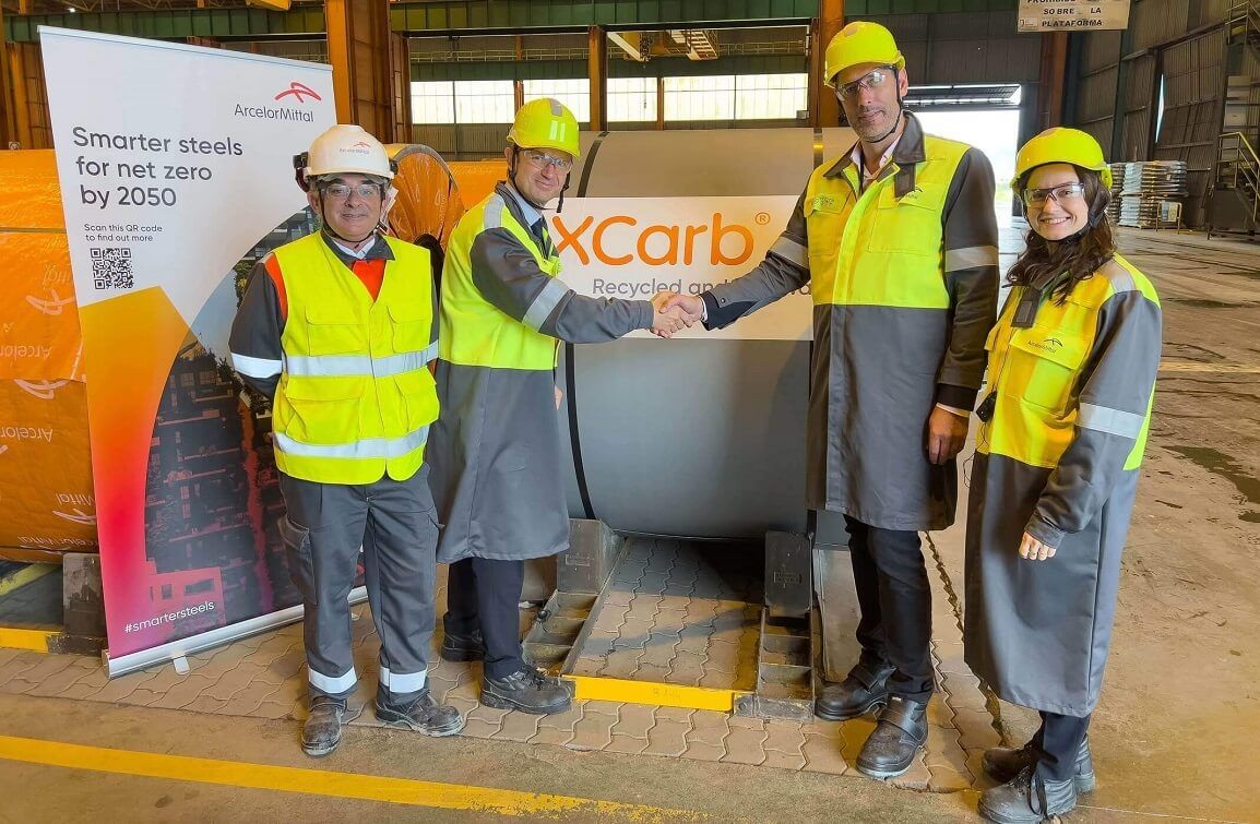 Schneider Electric se asocia con ArcelorMittal para reducir el impacto ambiental de sus productos