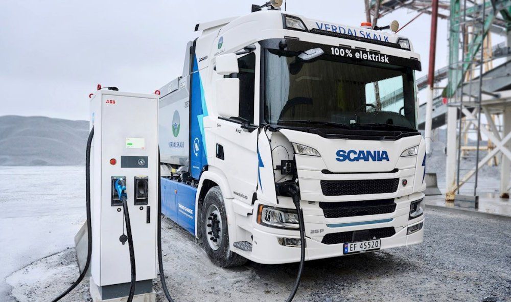 ABB E-mobility colabora con Scania a nivel mundial con soluciones de carga de vehículos eléctricos