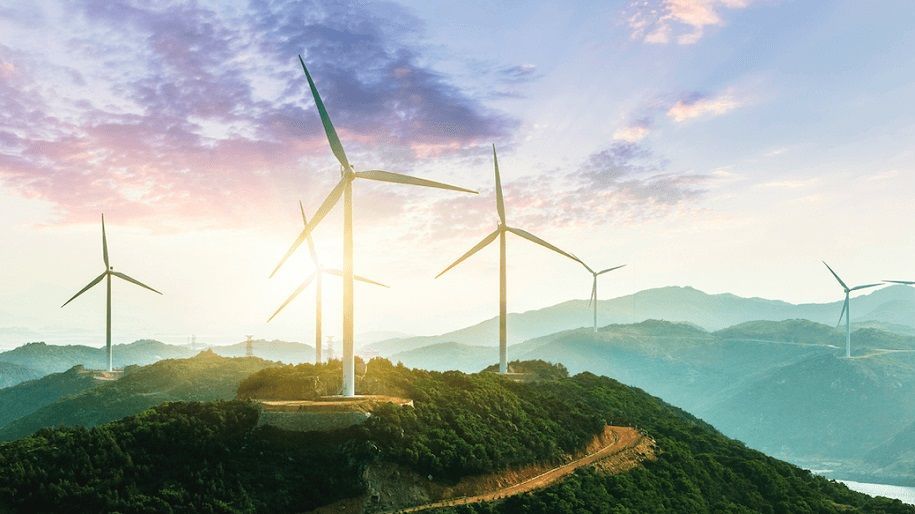 Las tecnologías limpias impulsan el empleo en el sector energético, pero la escasez de talento preocupa cada vez más