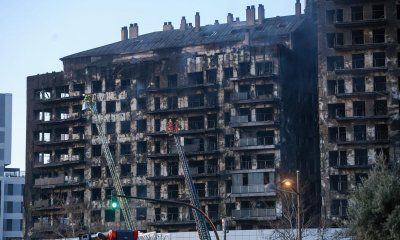 Un fallo eléctrico, principal hipótesis de la causa del incendio en el edificio de viviendas de Valencia