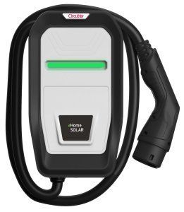 Circutor presenta el Kit eHome Solar, un punto de recarga doméstico que funciona con excedentes solares