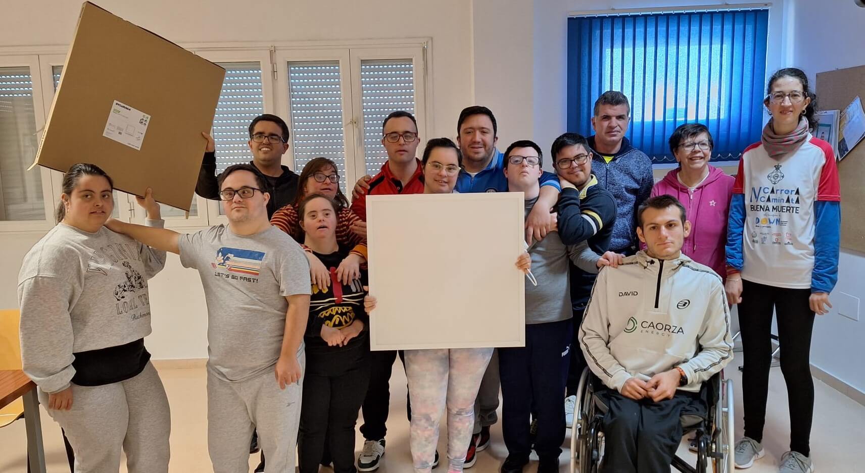 GES dona material eléctrico por valor de 10.000 euros a la Asociación Síndrome de Down Jaén y provincia