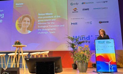 La vicepresidenta Teresa Ribera irrumpe en el conflicto abierto entre Iberdrola y Repsol