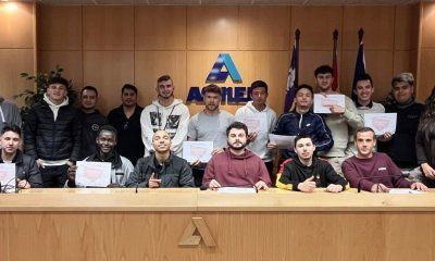 100 % de empleabilidad para 16 recién titulados en iniciación en instalaciones fotovoltaicas