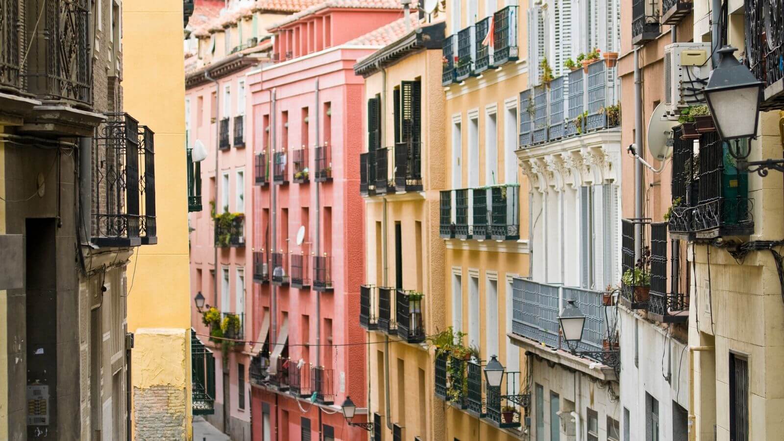 Varias patronales del ámbito eléctrico liderarán un Observatorio de la Rehabilitación Eléctrica de la Vivienda