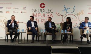 Un detalle de los participantes en el primero de los debates