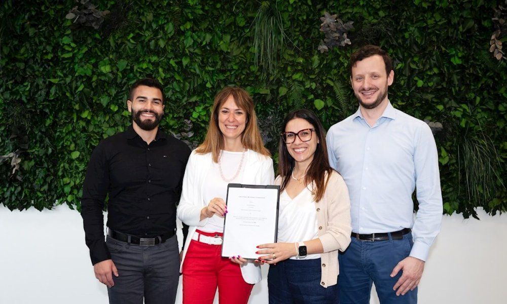 ABB y Cleanwatts firman un acuerdo para acelerar la gestión inteligente de la energía en comunidades y edificios