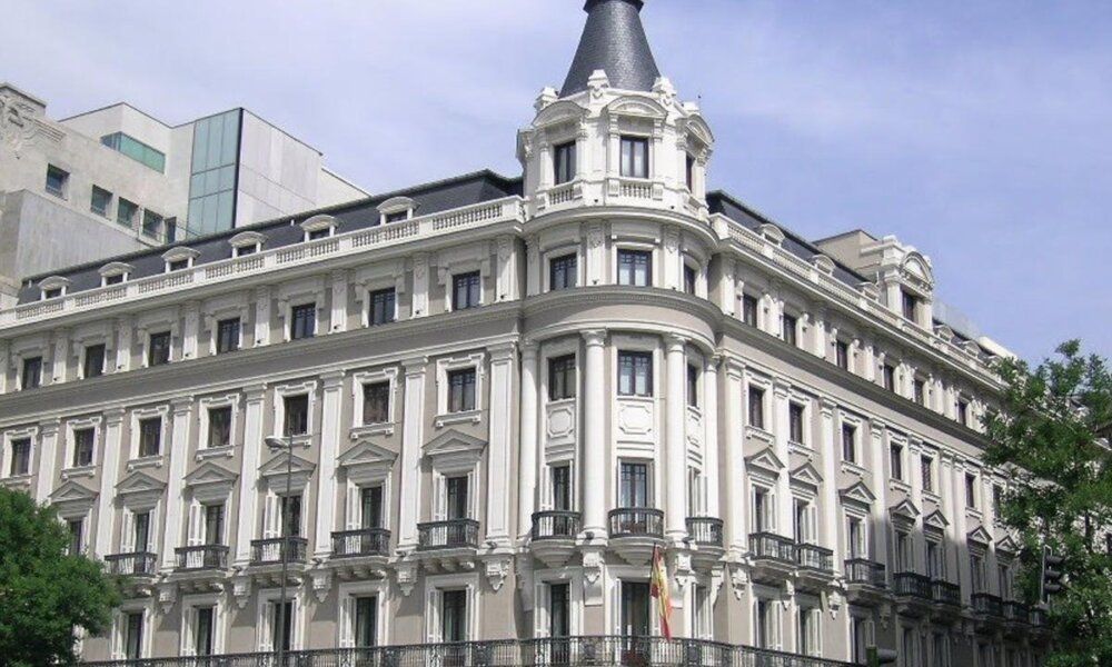 La CNMC cuestiona la independencia de Red Eléctrica y le recomienda reforzar la separación de sus actividades