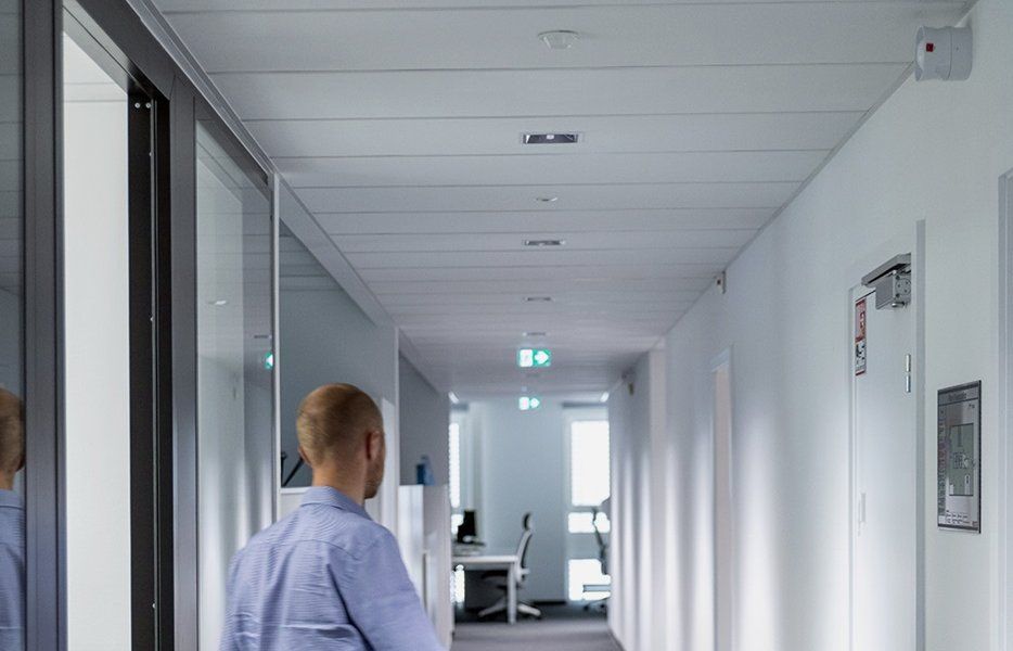 Nueva gama de detectores de presencia de Hager