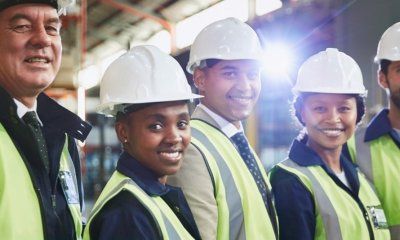 Schneider Electric avanza en el compromiso para promover salarios dignos