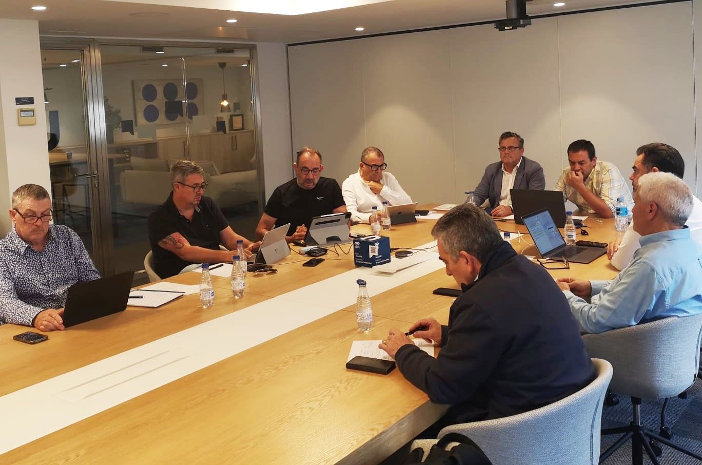 Fenie encara una nueva participación en Matelec y la da a conocer a su junta directiva