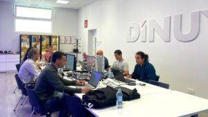 Dinuy organiza la primera formación en KNX para graduar a nuevos KNX Partner y Advance