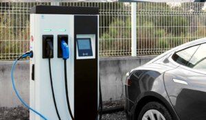 Cargador de vehículos eléctricos. Ecoasis