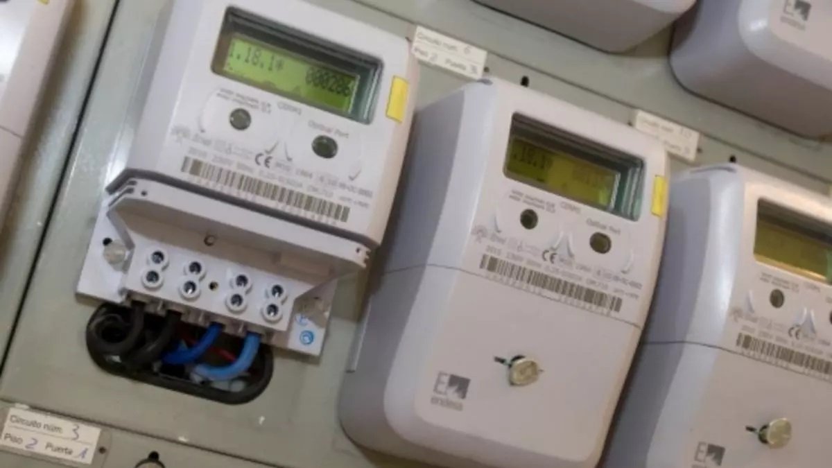 La factura de la luz vuelve a contar desde este 1 de enero con el IVA al 21 %