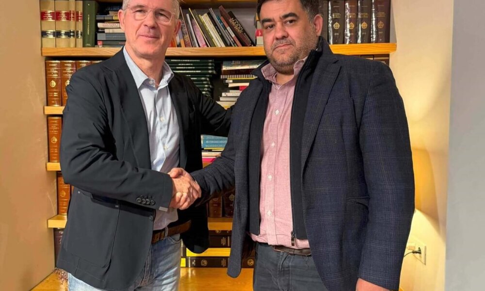 Manuel Jesús Coto, a la derecha de la imagen junto a su predecesor, Antonio Ruiz, nombrado nuevo presidente de Grudilec