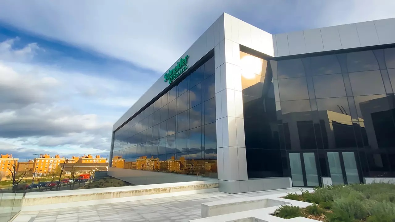 Schneider Electric e Instaladores 2.0 organizan un Desayuno con empresas instaladoras sobre el futuro del Hogar Inteligente