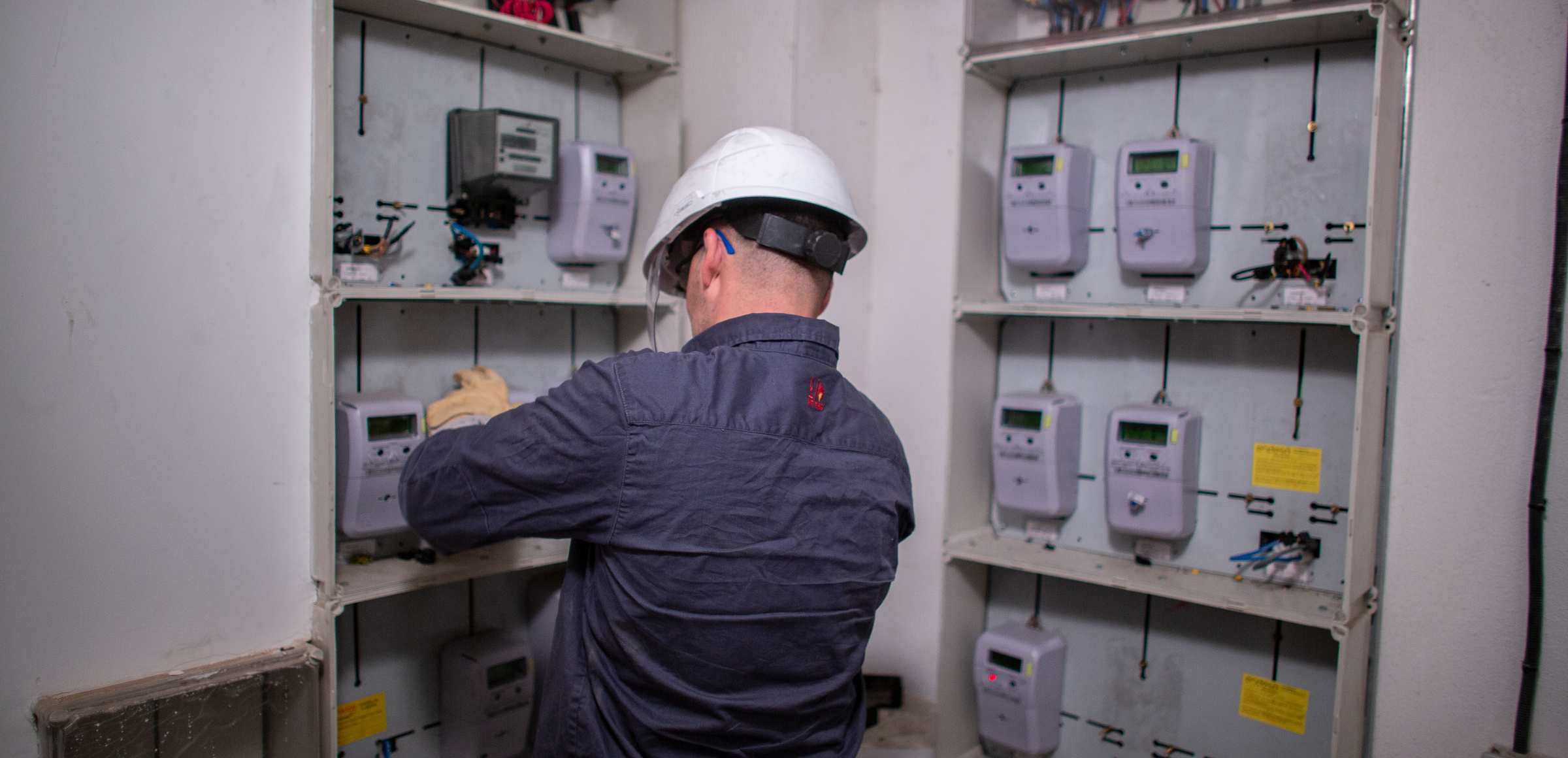 Endesa revela que en 2024 detectó 200 casos de fraude eléctrico al día, un 33 % más que el año anterior