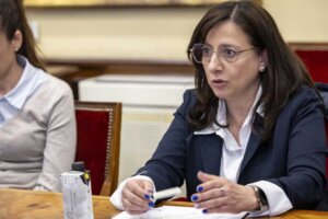 Depende de la zona en la que operemos la especialización te sirve o no, porque si los instaladores son generalistas nosotros debemos serlo también