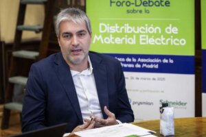 Es verdad que la distribución debe acompañar y que el futuro es la especialización y aportar soluciones al cliente, pero no es incompatible eso con la digitalización y con el canal digital