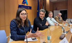 El roadshow sobre las baterías de litio pone el foco en la seguridad, la formación y el futuro de la movilidad eléctrica