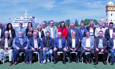 Foto de familia de los representantes de todas las asociaciones integradas en Fadia