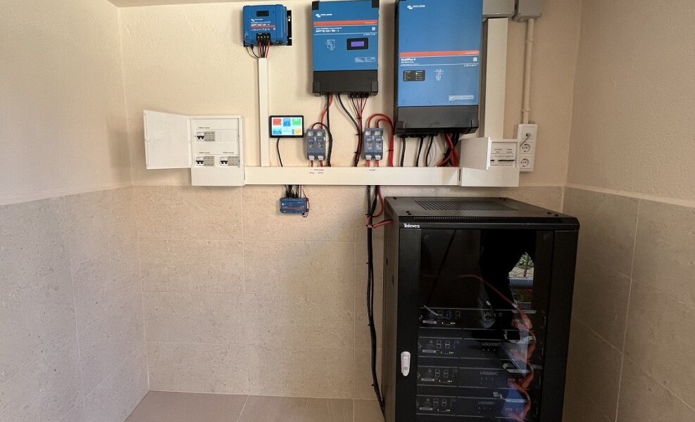 Un estudio revela que la demanda de placas solares y baterías ha crecido un 450 % tras el apagón del 28 de abril