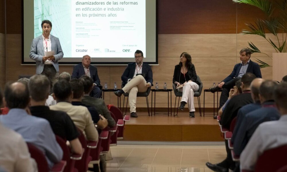 Los CAEs y su papel en la edificación e industria, en una jornada de Circutor