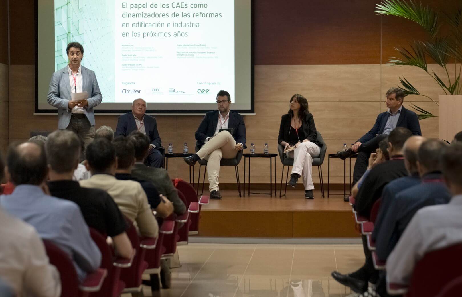 Los CAEs y su papel en la edificación e industria, en una jornada de Circutor