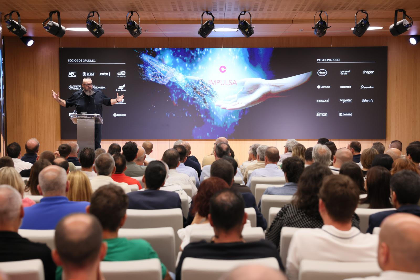 Grudilec comparte con clientes y proveedores una nueva edición de Grudilec Impulsa