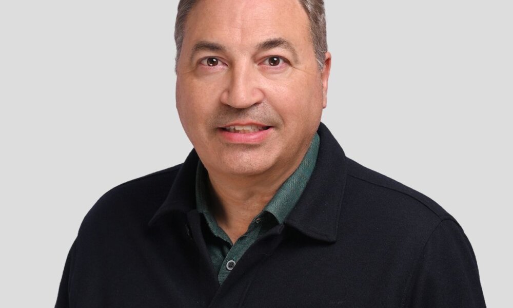 “Nos transformamos para pasar del enfoque en el producto a ofrecer soluciones integradas, conectadas y con alcance global”, Albert Casado, managing director EMEA de SIMON