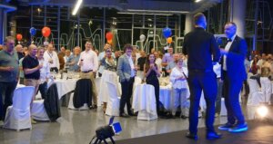 Aelvasa celebra su 40 aniversario en Bilbao, en una doble jornada festiva con clientes y proveedores
