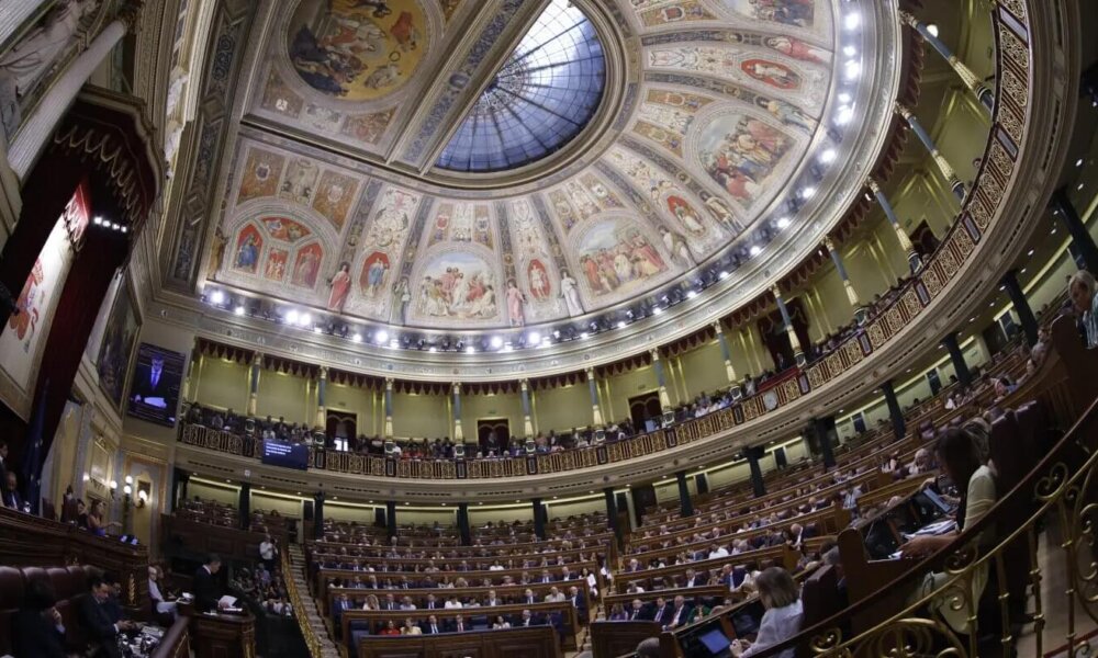 El rechazo parlamentario al Decreto Ley antiapagón frustra las esperanzas del sector eléctrico