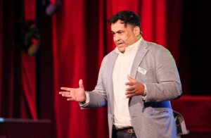 Manuel Jesús Coto, presidente de Grudilec, durante su intervención