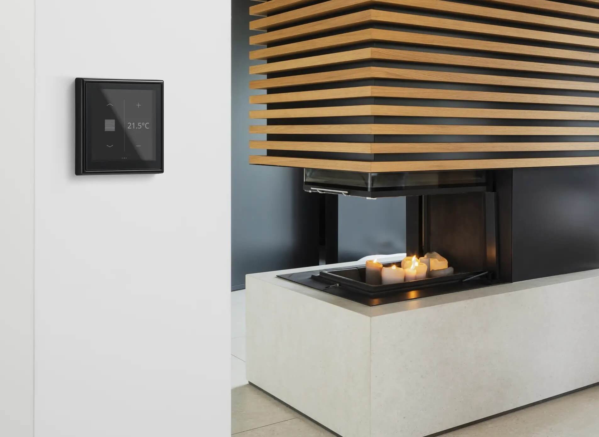 Jung amplía las funcionalidades del controlador de estancia LS Touch