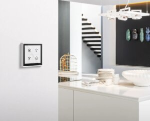 Jung amplía las funcionalidades del controlador de estancia LS Touch