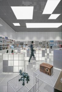 Normagrup estrena Zenith, nueva pantalla LED de altas prestaciones de Normalit