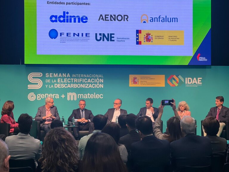 El sector de material eléctrico debate sobre la conformidad de producto y la vigilancia de mercado