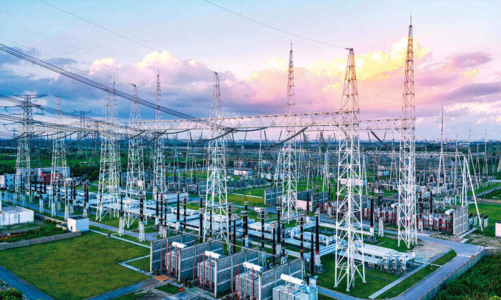 La patronal eléctrica valora que “la nueva revisión de las circulares de la CNMC compromete la electrificación y el desarrollo industrial del país”