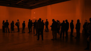 Un momento de la visita al Centro de Artes Digitales Bombas Gens